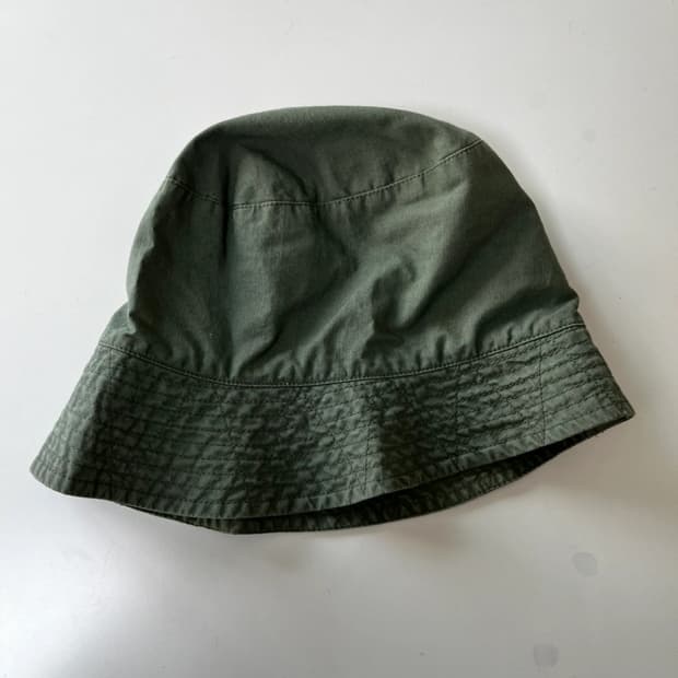 open yy khaki beret bucket 카키 베렛 버킷 | 후루츠패밀리