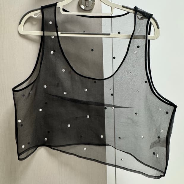 値下げ【新品未使用】MONOHA 24SS Organza sleeveless monoha sequinned organza sleeveless | 후루츠패밀리