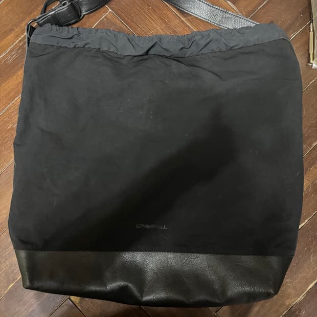 CRAMSHELL DRAWSTRING TOTE BAG | 후루츠패밀리