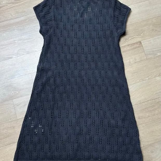 코이세이오 SCASI KNIT ONE PIECE CHARCOAL | 후루츠패밀리