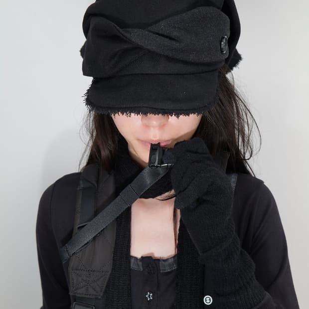 OJOS Scarf Veil Wool Cap / Black | 후루츠패밀리
