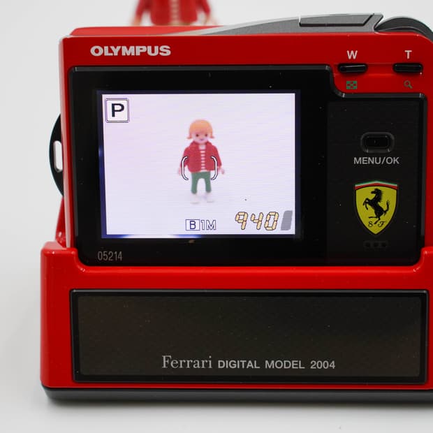 Olympus Olympus: Ferrari Digital Model 2004