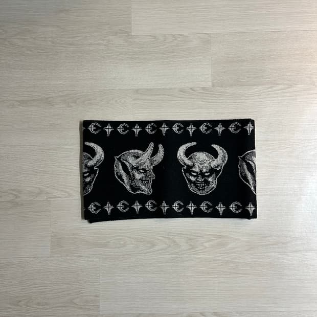 Thug club Satan Muffler | 후루츠패밀리