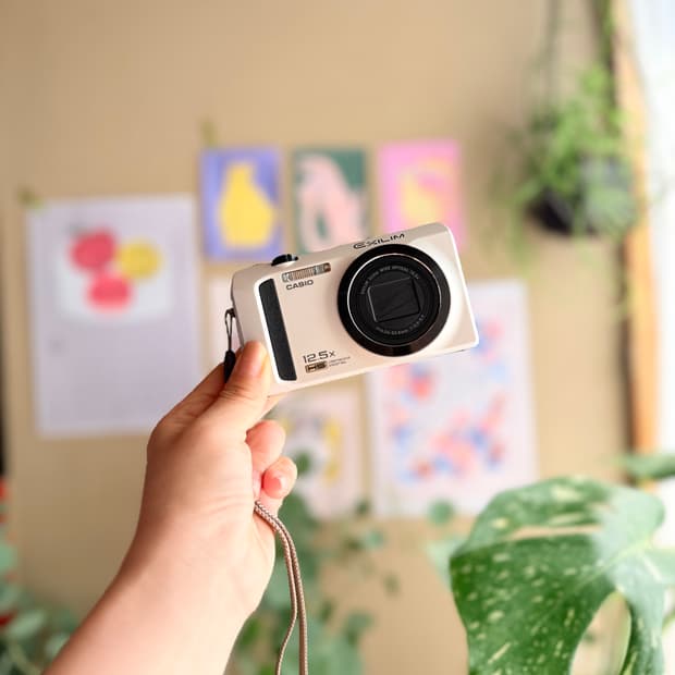 🤍mxngijuck님 픽🤍 CASIO EXILIM EX-ZR310 화이트 엑슬림zr310 디카