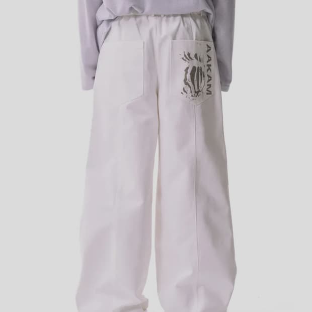 AAKAM Knee Pin-tuck Printed Denim Pants | 후루츠패밀리