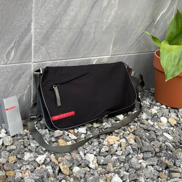 Prada 1999's Prada sports Archive should bag