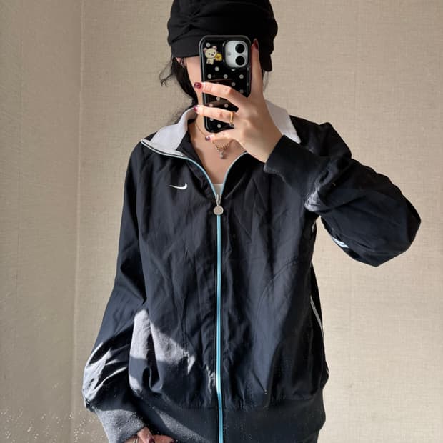 belvet Heat Reactive Nylon Jacket | 후루츠패밀리