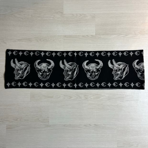Thug club Satan Muffler | 후루츠패밀리