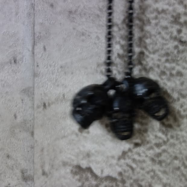 アクセサリー UNDERCOVER 02AW Demon Vampire Necklace UNDERCOVER 02AW Demon Vampire Necklace - メルカリ