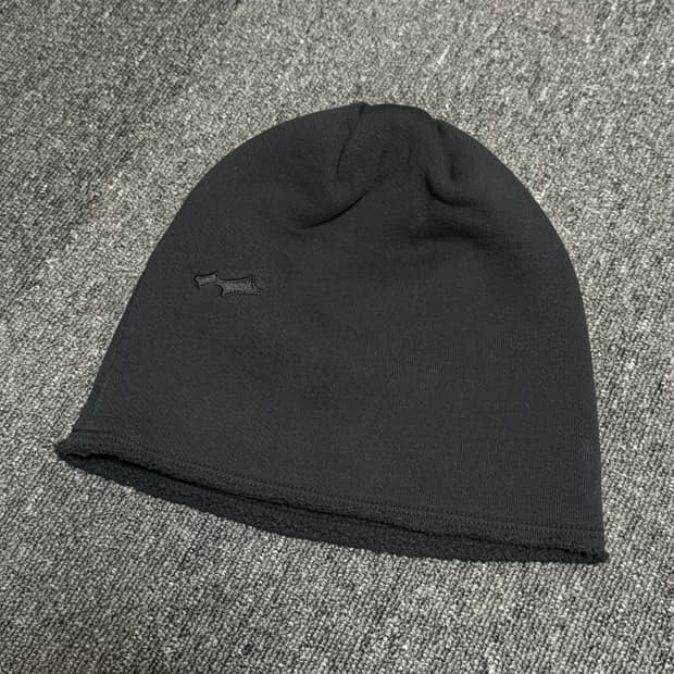 新品　SKYLRK BEANIE CAVE BLACK SKYLRK 스카이라크 비니 CAVE | 후루츠패밀리