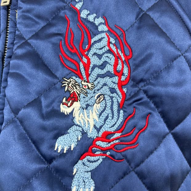 Azuki twin tigers jacket NFT | 후루츠패밀리