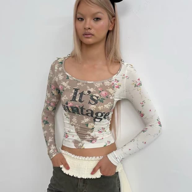 yiyounggyeoung 이영경 girl's Eye collar T | 후루츠패밀리