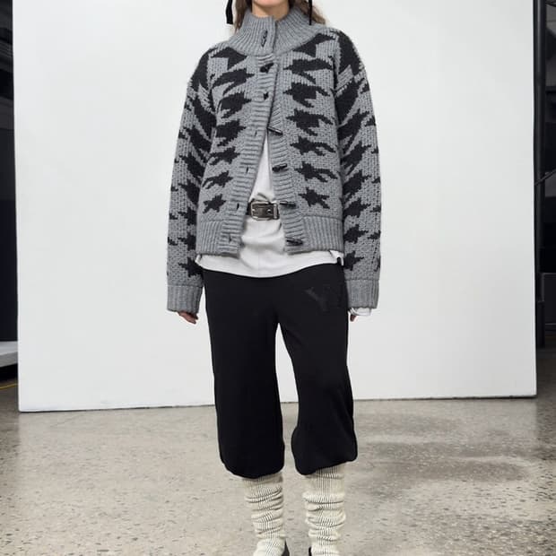 OPEN YY LAYERED KNEE SOCKS PANTS | 후루츠패밀리