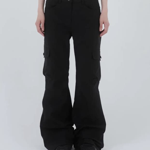 미세키서울 Pocket cargo bootscut pants BLACK | 후루츠패밀리