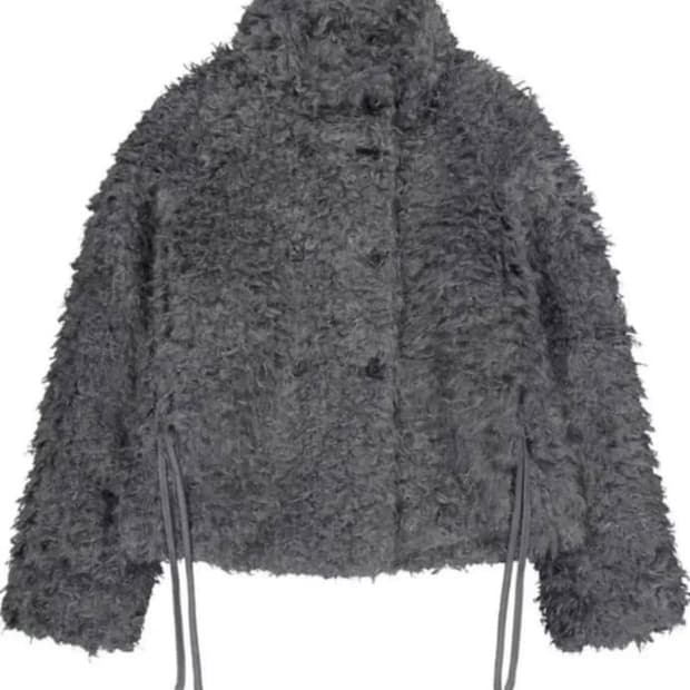 코이세이오 퍼자켓 COYSEIO Hairy Fur Jacket Black | 후루츠패밀리