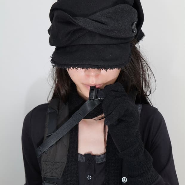 OJOS Scarf Veil Wool Cap / Black | 후루츠패밀리