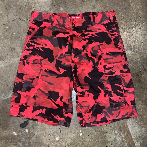 Supreme Cargo Short Red Camo - 23ss | 후루츠패밀리