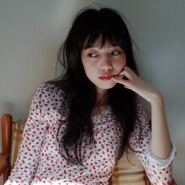샵페어리 little strawberry lace top (ivory) | 후루츠패밀리